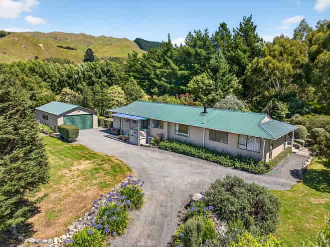 869 Norfolk Road, Carterton