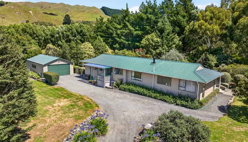 869 Norfolk Road, Carterton