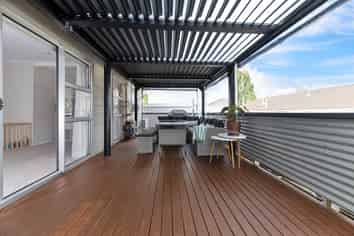 1/20 Lambrown Drive, Totara Vale