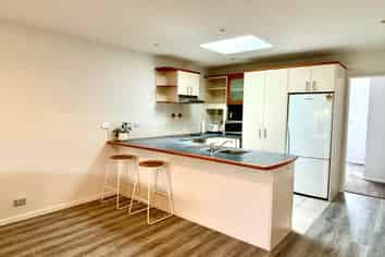 12 Els Close, Golflands