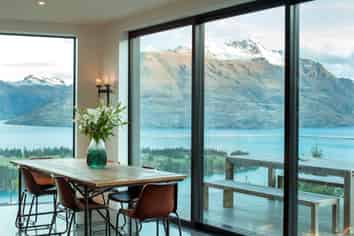 29 Vancouver Drive, Queenstown Hill