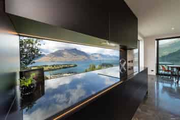 29 Vancouver Drive, Queenstown Hill