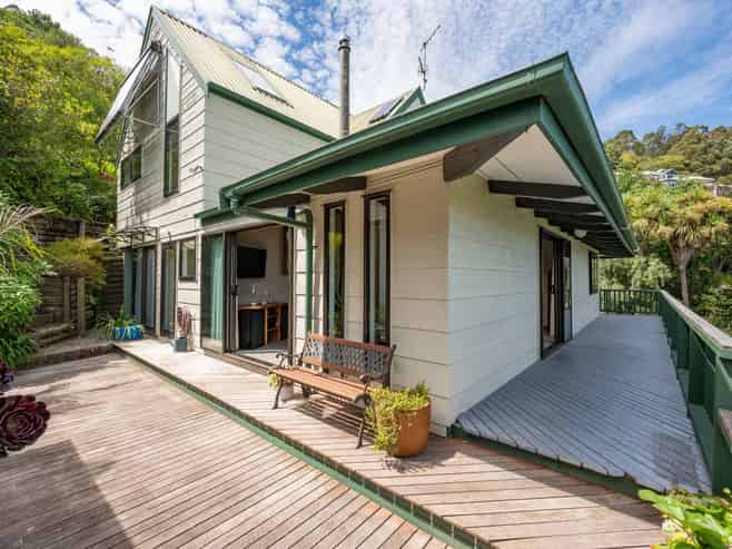 102 Tosswill Road, Tahunanui