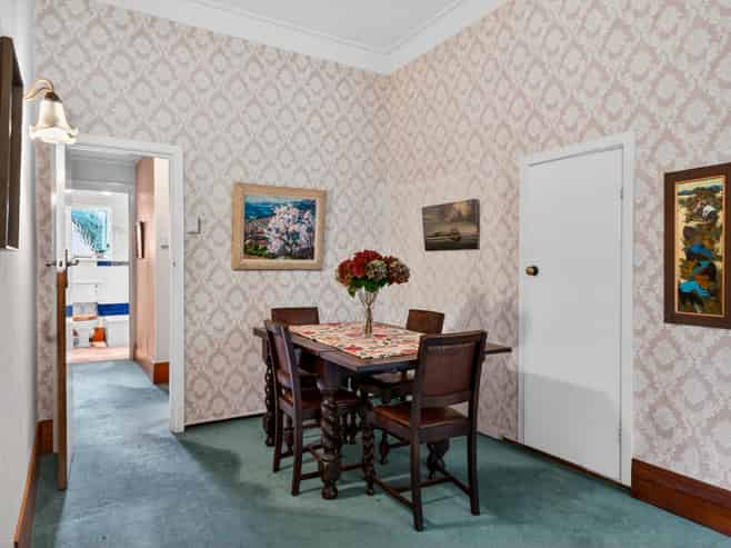 36 Owens Road, Epsom