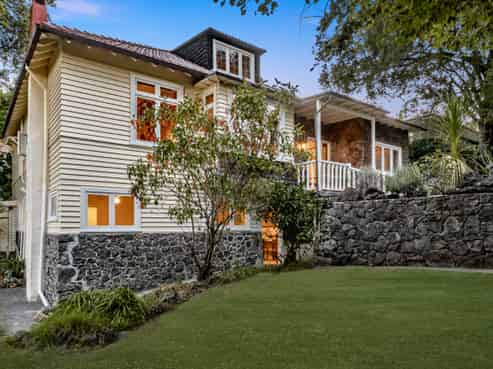 36 Owens Road, Epsom