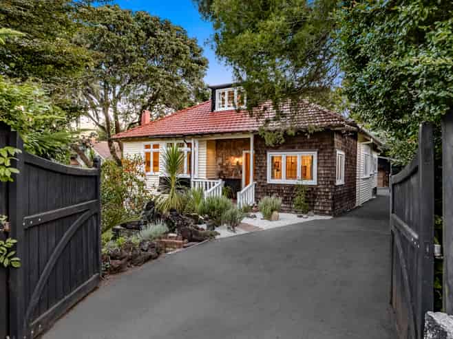 36 Owens Road, Epsom