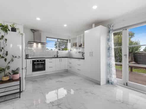 9 Cathay Lane, Takanini