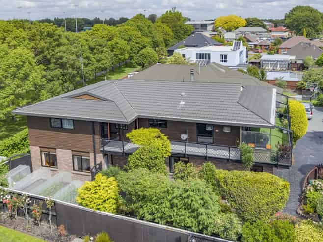 80 Regency Crescent, Redwood