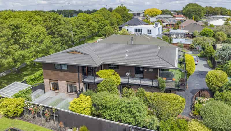 80 Regency Crescent, Redwood