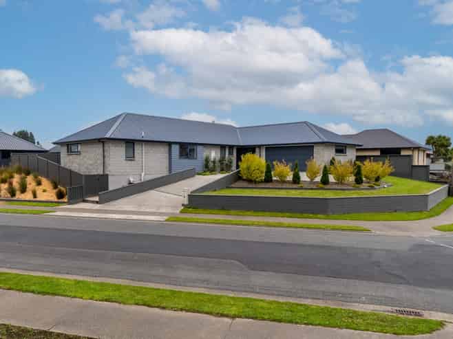 101 Hoffman Court, Waikiwi