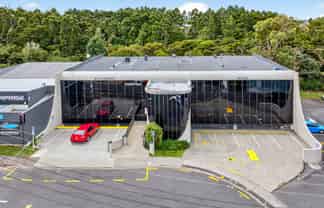 Versatile building - office, medical, church