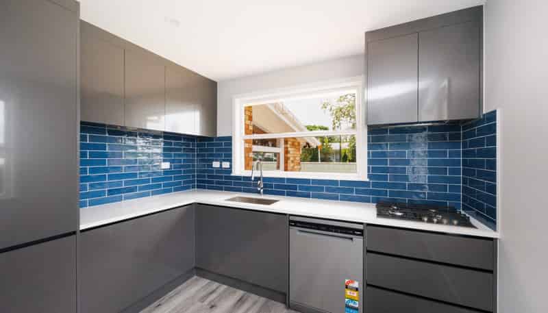 2 Katene Street, West End