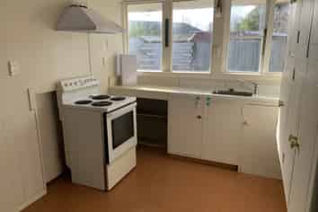 27a Park Road, West End