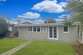 27a Park Road, West End