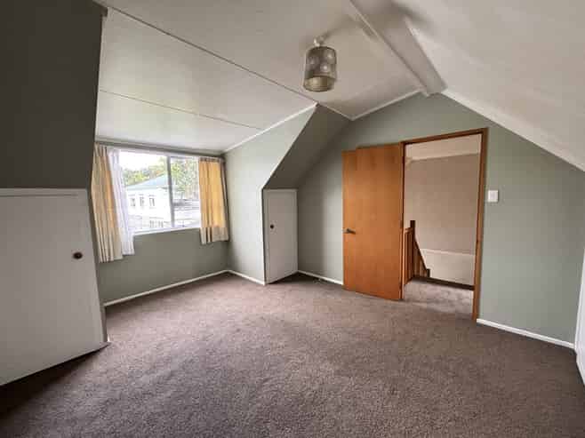 E/17 Aitken Place, Mornington