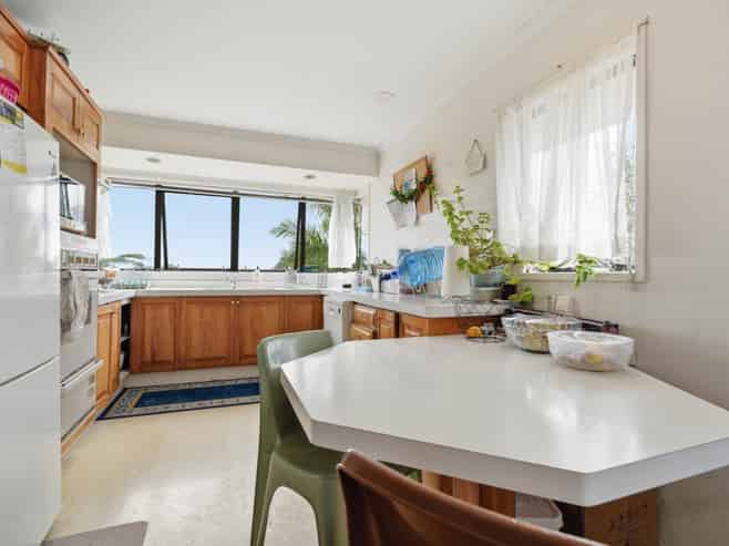 30 Summermist Drive, Northpark