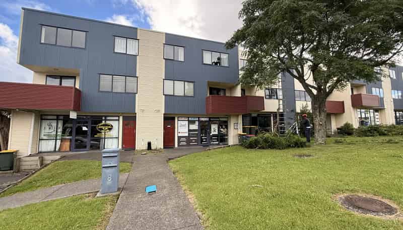 2A/8 Corban Avenue, Henderson