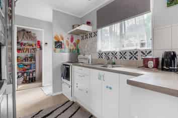 424 Kahikatea Drive, Dinsdale