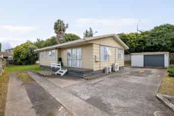 424 Kahikatea Drive, Dinsdale