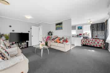 424 Kahikatea Drive, Dinsdale