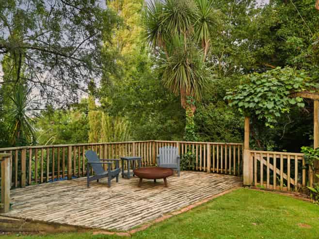 24 Tudor Crescent, Chedworth