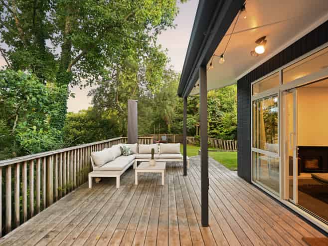 24 Tudor Crescent, Chedworth