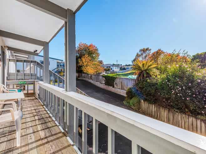 2/40 Norman Smith Street, Nukuhau
