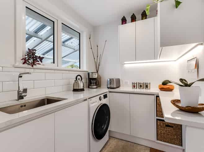 8 Martin Place, Panmure