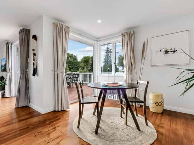 8 Martin Place, Panmure