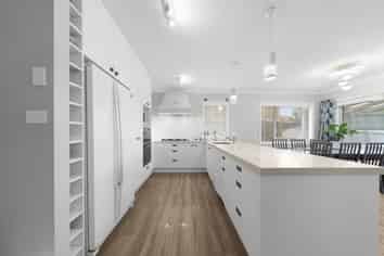 220 Hill Road, The Gardens