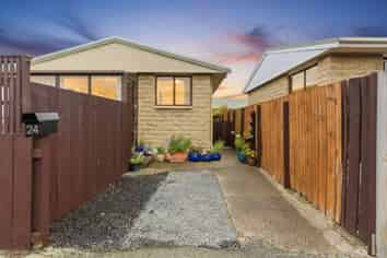 24  New Street, SAINT KILDA