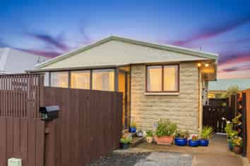 24  New Street, SAINT KILDA