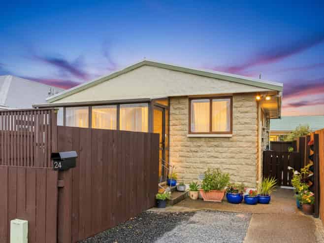 24  New Street, SAINT KILDA