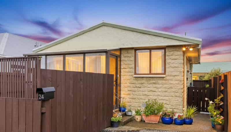 24  New Street, SAINT KILDA