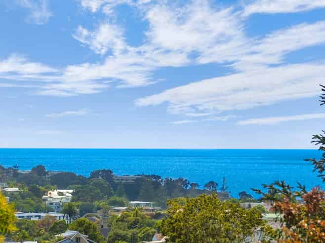 1/135 Oaktree Avenue, Browns Bay