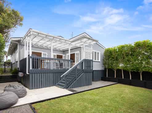 83 Golf Road, New Lynn