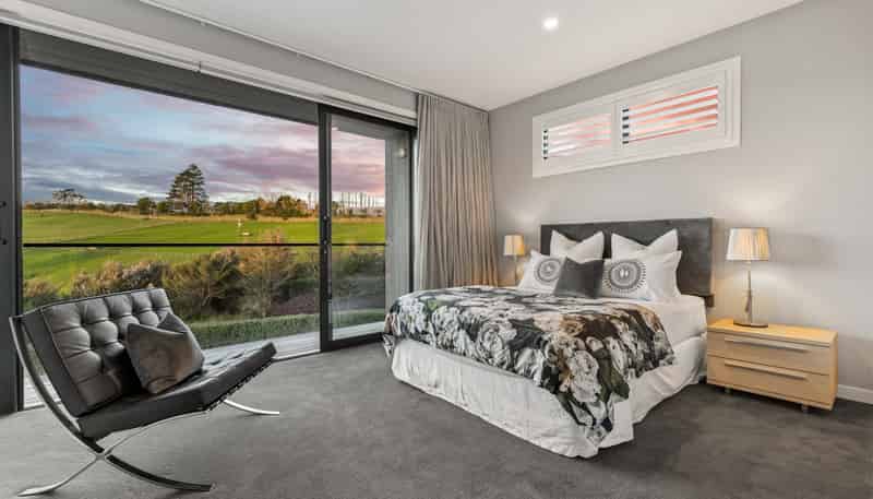 15 Myra Evelyn Grove, Dairy Flat