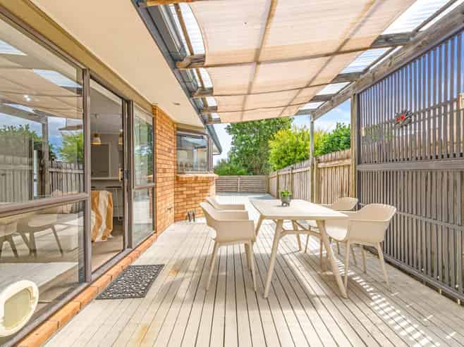 34 Summermist Drive, Northpark