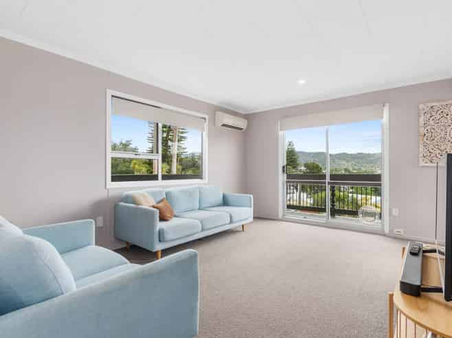 33 Raewyn Street, Morningside