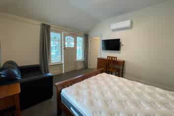 Room 4/9 Union Street, North Dunedin