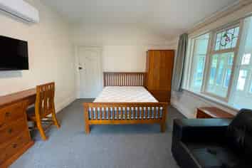 Room 4/9 Union Street, North Dunedin