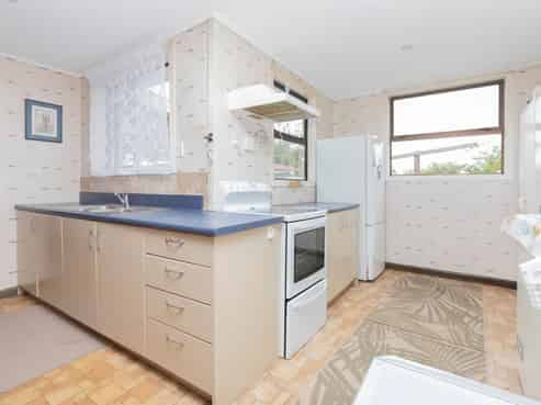 80 Main Road, Harihari