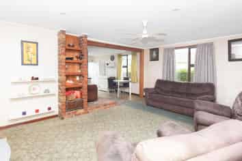 80 Main Road, HARIHARI