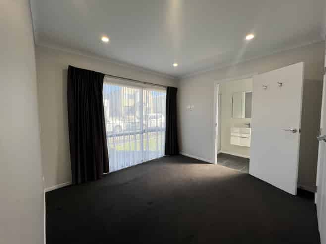 10 Ridgedale Crescent, Flagstaff