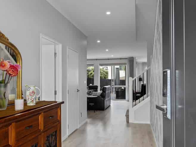 12 Parkview Drive, Gulf Harbour