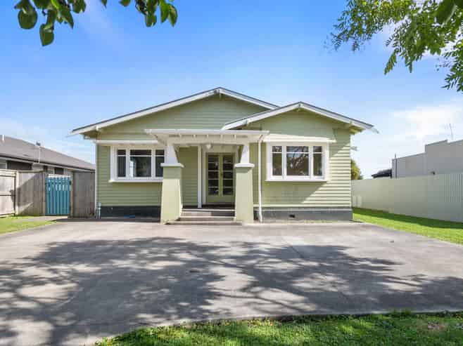 14 Sandilands Street, Feilding