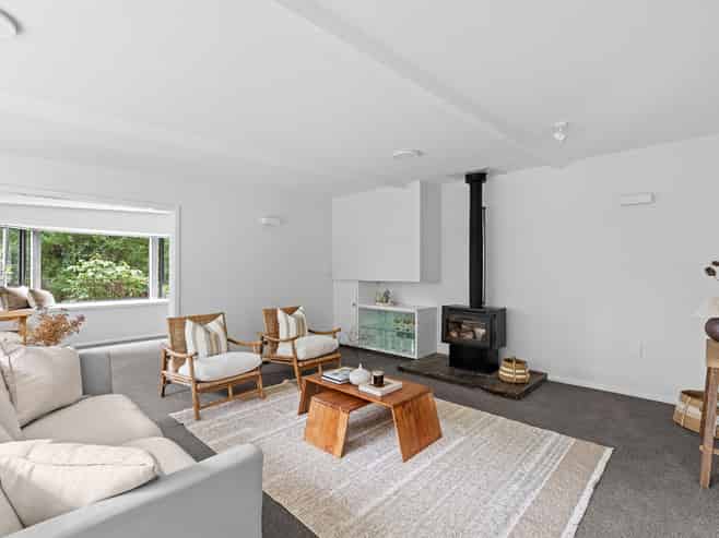 55A Aorangi Road, Bryndwr