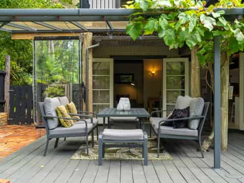 57A Riverside Drive, Riverside