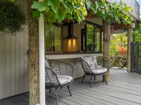 57A Riverside Drive, Riverside