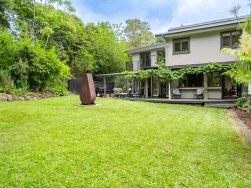 57A Riverside Drive, Riverside